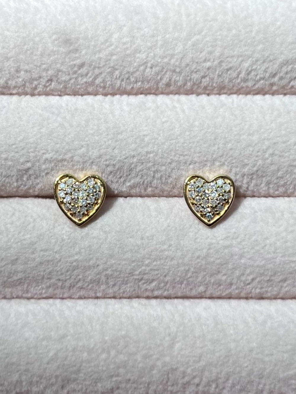 E067 | Natural Diamond Heart Studs